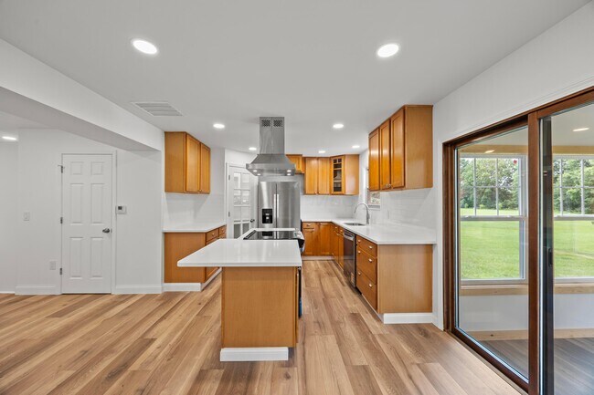 Building Photo - 4250 Rutherford Rd
