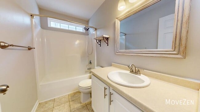 Building Photo - 914 Hadel Pl