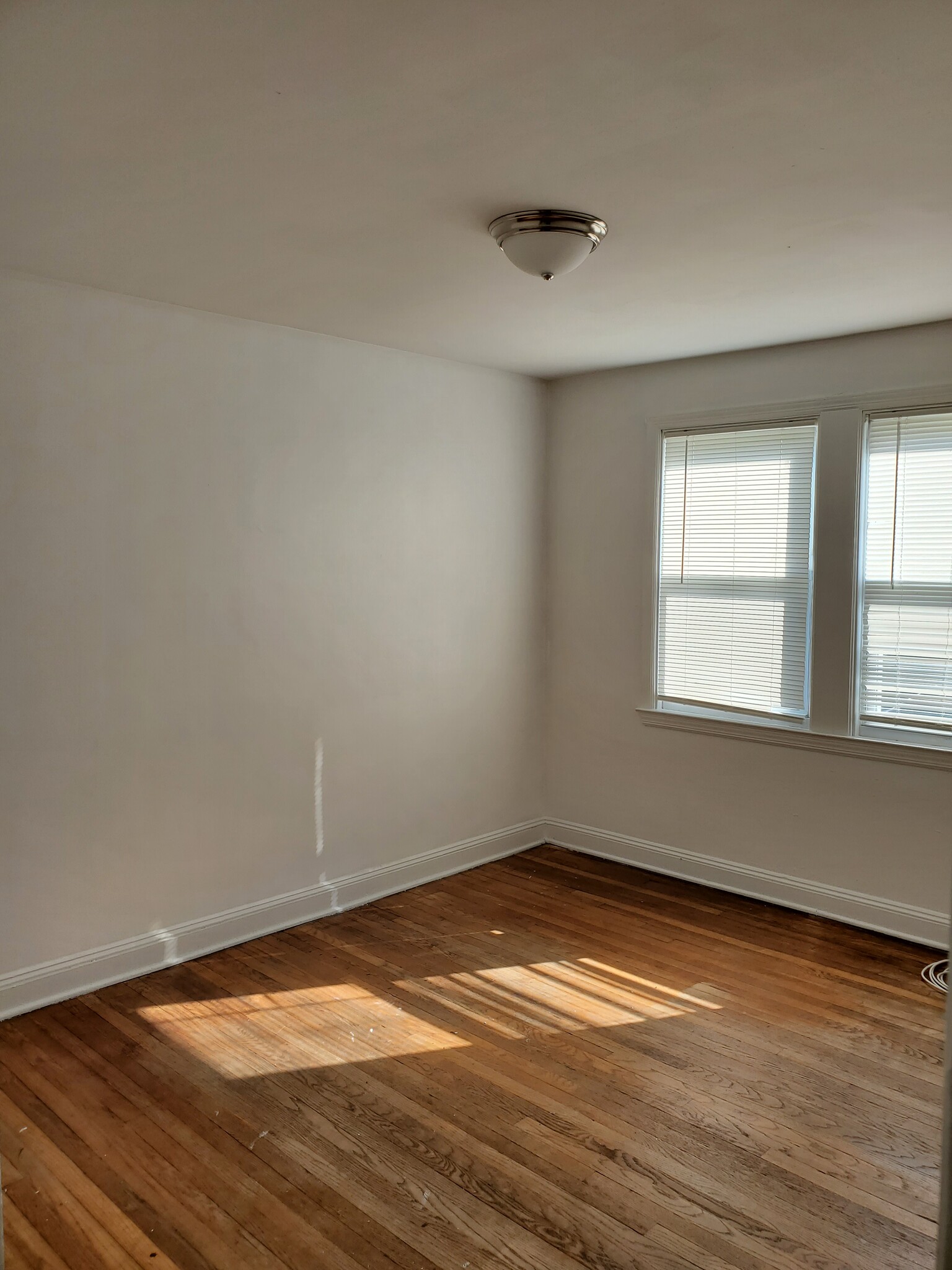 2nd Bedroom - 816 N Chapel Gate Ln