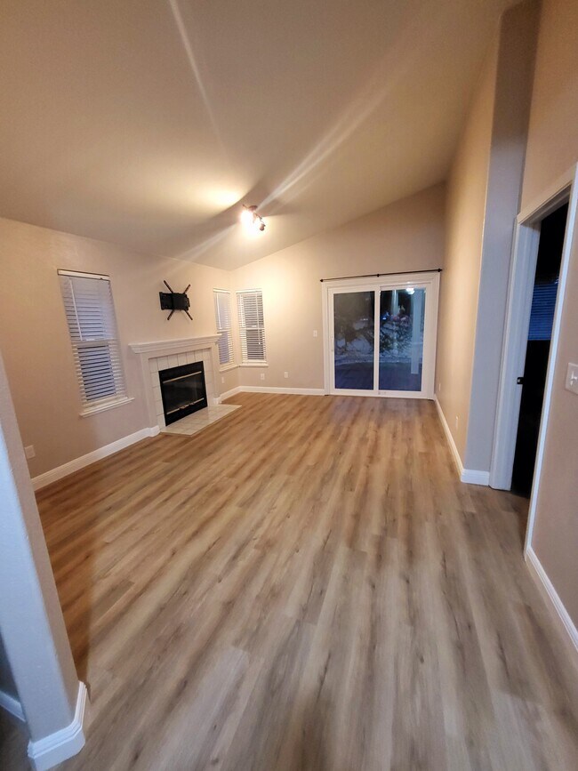 Building Photo - 133 Audrey Pl