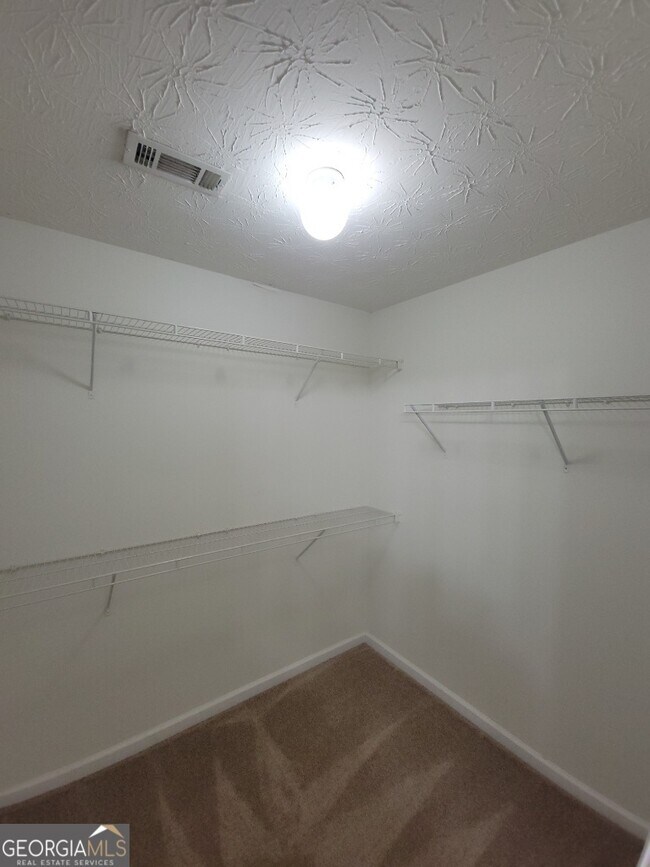 Building Photo - 356 Springbottom Ct SE