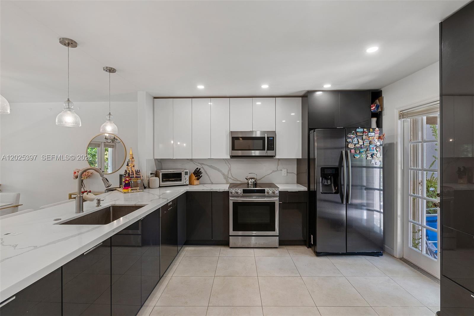 Building Photo - 7140 SW 55th Ter W