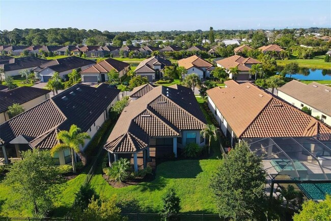 Building Photo - 5580 Semolino St