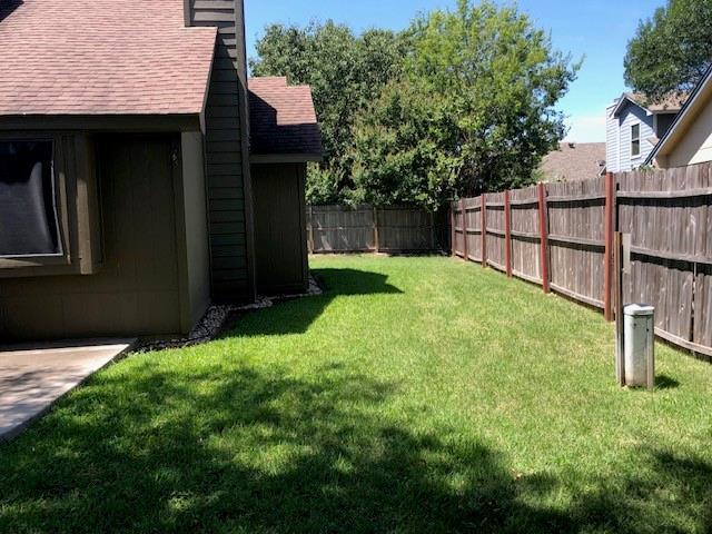 Building Photo - 2062 Bronco Ln