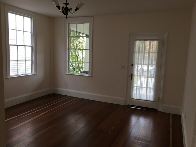 Living room - 119 Upham St