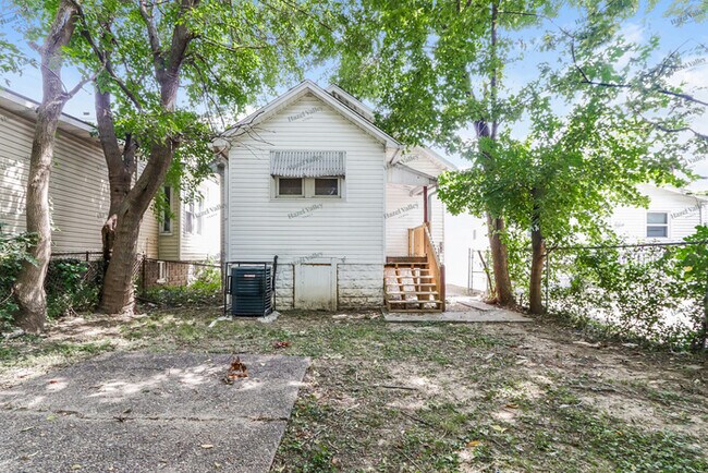 Building Photo - 106 N 40th St