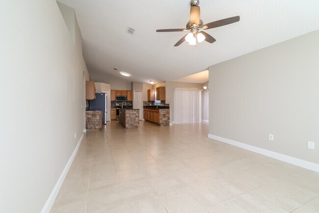 Building Photo - Spacious Comfort Meets Modern Touches