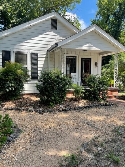 Primary Photo - 600 W Markham Ave