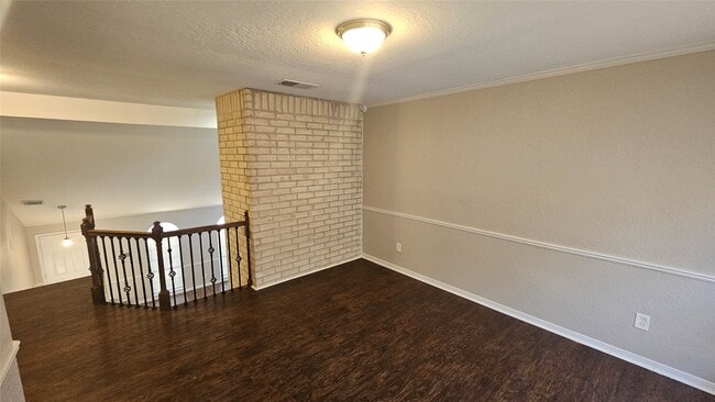 Building Photo - 19522 Lake Hollow Ln