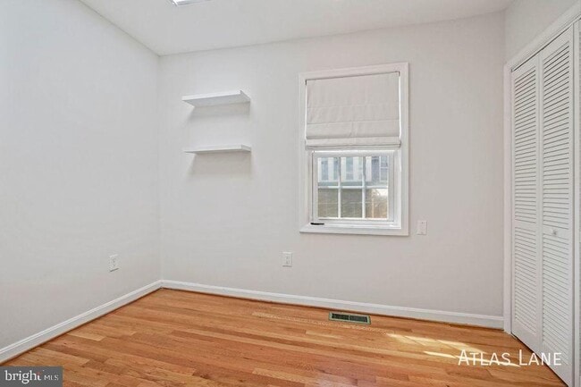Building Photo - 1712 Seaton St NW