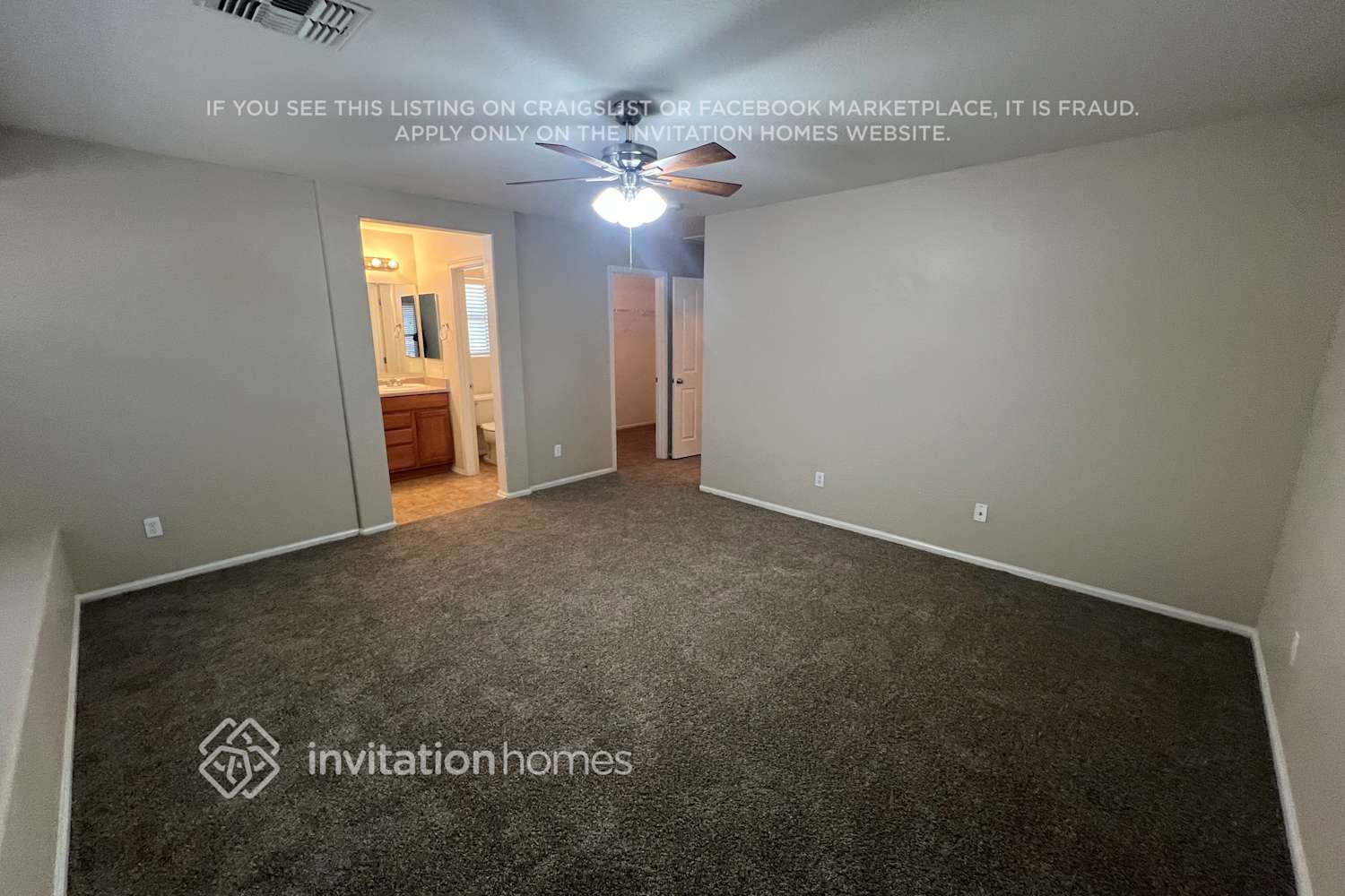 Building Photo - 1039 S Deerfield Ln