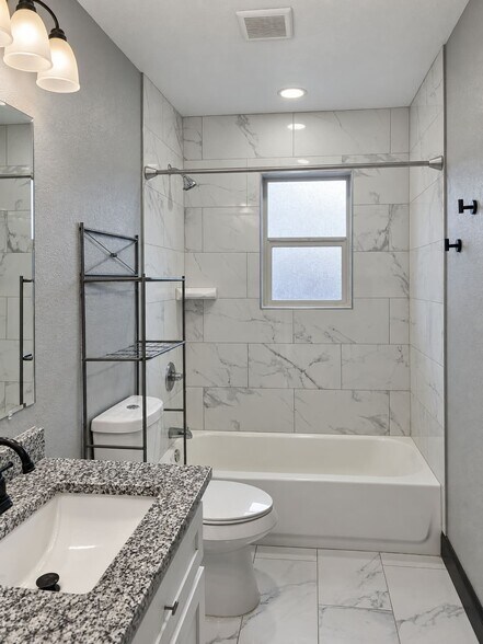 BATHROOM 1 - 318 Cloud Ave