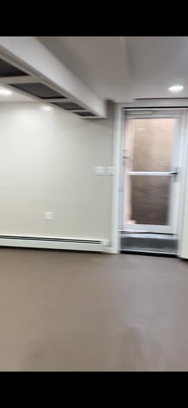 Building Photo - 604 Remsen Ave