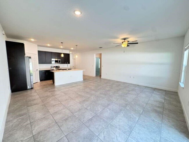 Building Photo - 769 Marion Oaks Pass