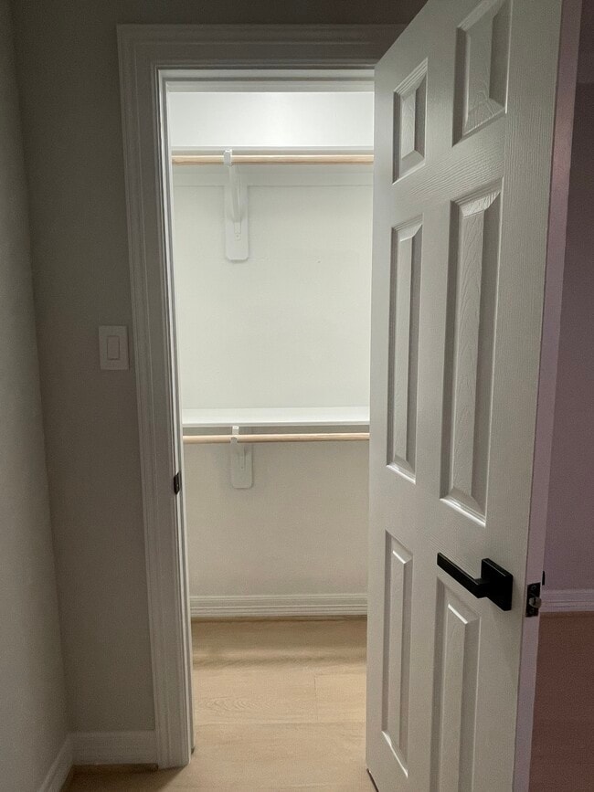 Building Photo - 7022 Fondren Rd