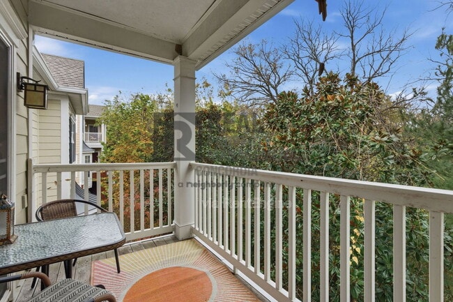 Building Photo - 7223 Althorp Way