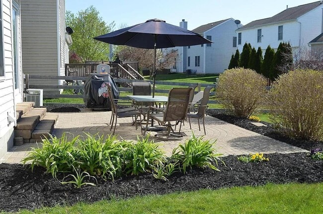 Building Photo - 8619 Clover Glade Dr