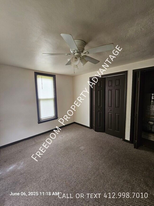 Building Photo - 130 Hall Ave