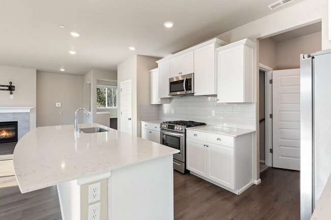 Building Photo - Beautiful 5Bd home in  Marysville