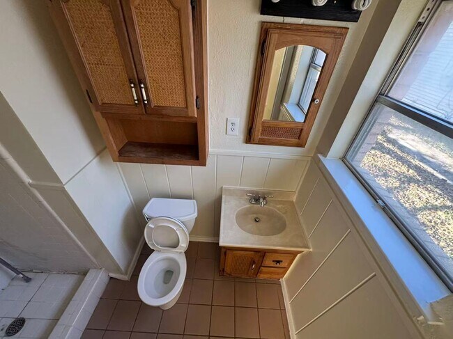 Building Photo - Beautiful 3 Bedroom House in Dallas