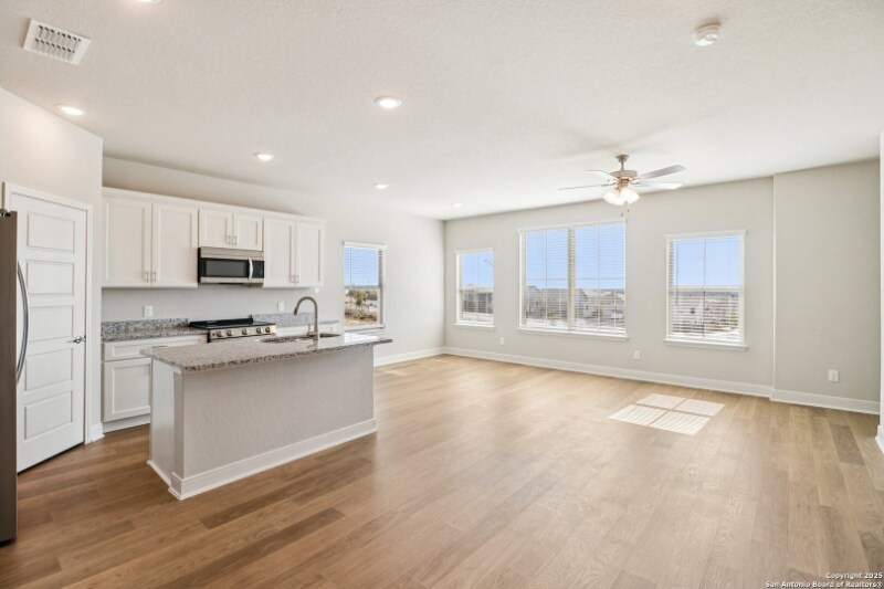 Building Photo - 7114 Magnolia Pass