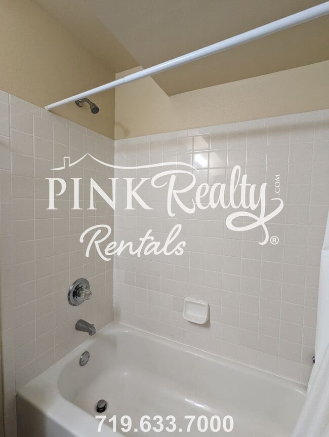 Building Photo - 7845 Silver Maple Ln