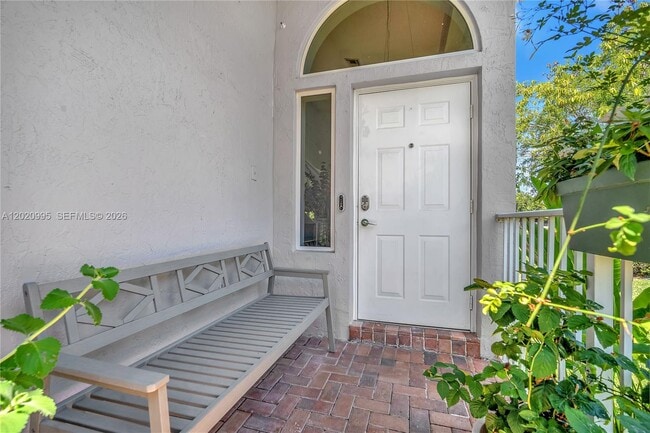 Building Photo - 16601 Sapphire Manor