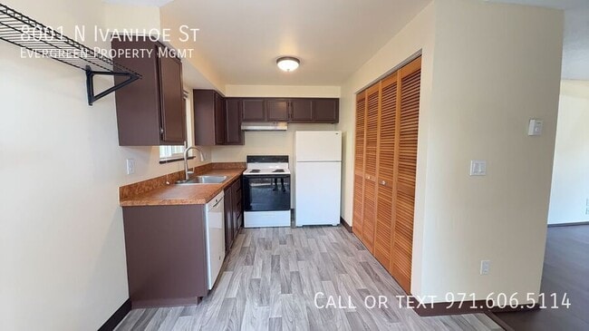 Building Photo - 8001 N Ivanhoe St