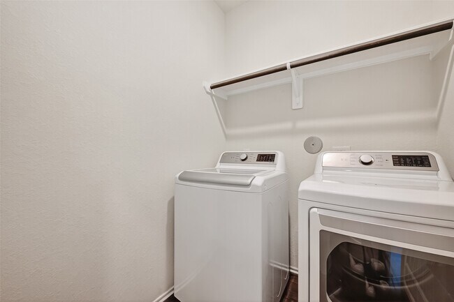 Building Photo - 25911 Rustical Rd