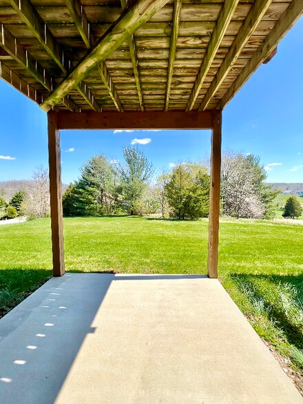 Building Photo - 123 High Pointe Dr