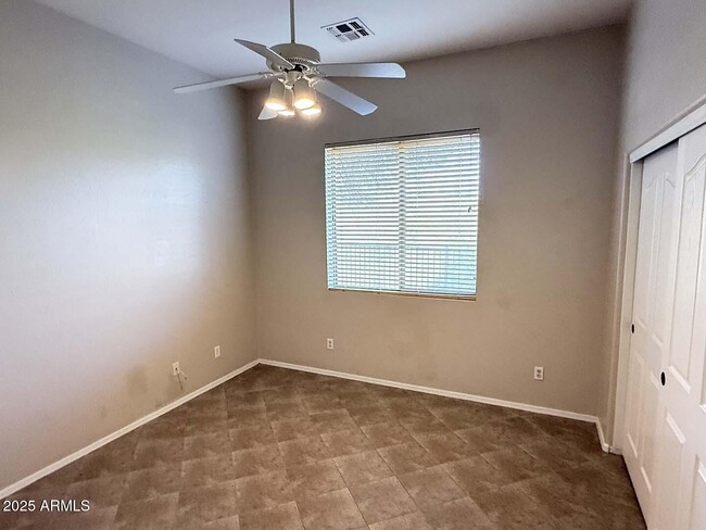 Building Photo - 4537 E Thunder Hawk Rd