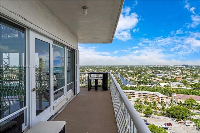 Building Photo - 4020 Galt Ocean Dr