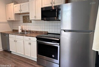 Building Photo - 45A Vly Rd