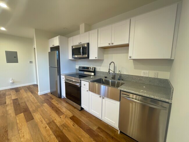 Primary Photo - 2522 W Avenue 30