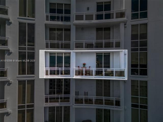 Building Photo - 901 Brickell Key Blvd