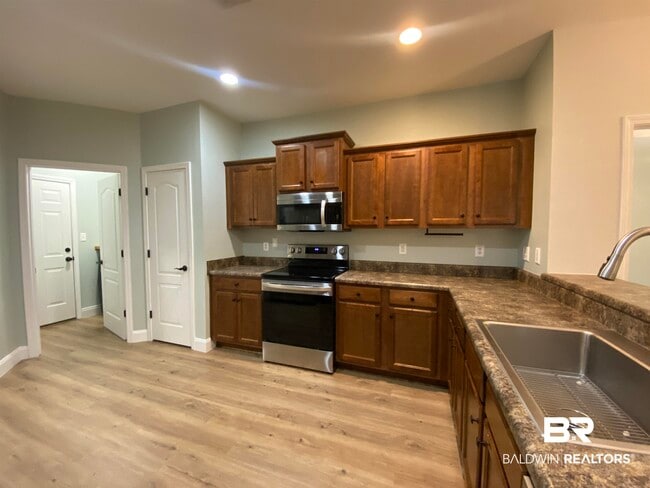 Building Photo - 24304 Raynagua Blvd