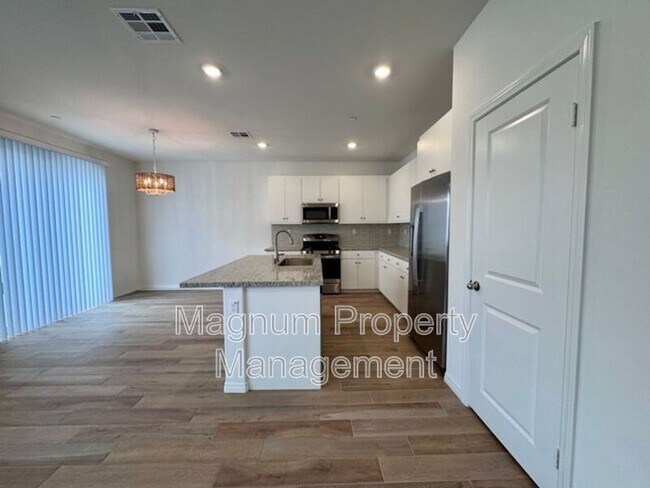 Building Photo - 30326 Corte Santa Barbara