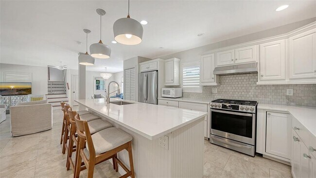 Building Photo - 3708 Sandspur Ln