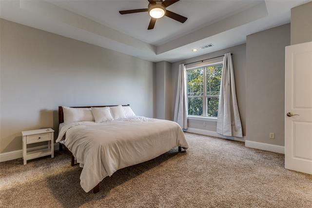 Building Photo - 5914 Hudson St