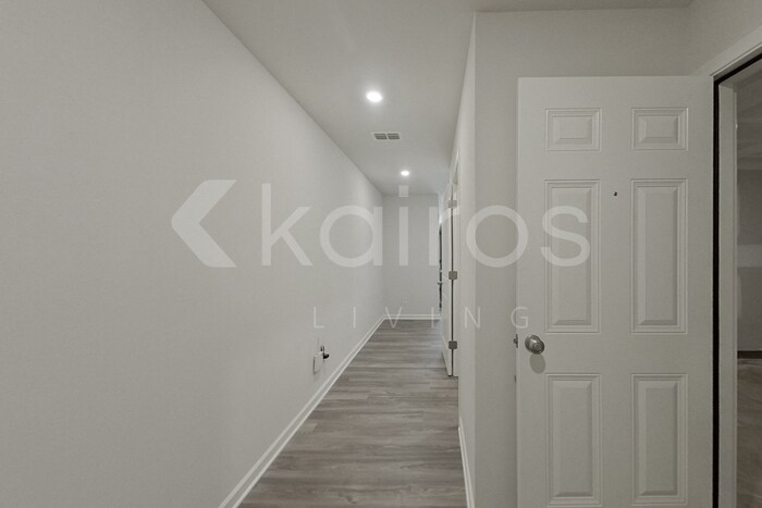 Building Photo - 312 Ironwood Ct