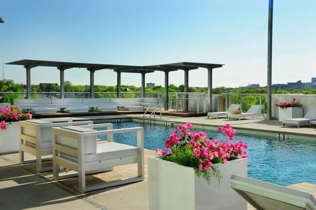 Building Photo - FULLY FURNISHED Condo At Terrazzo In The Gulch