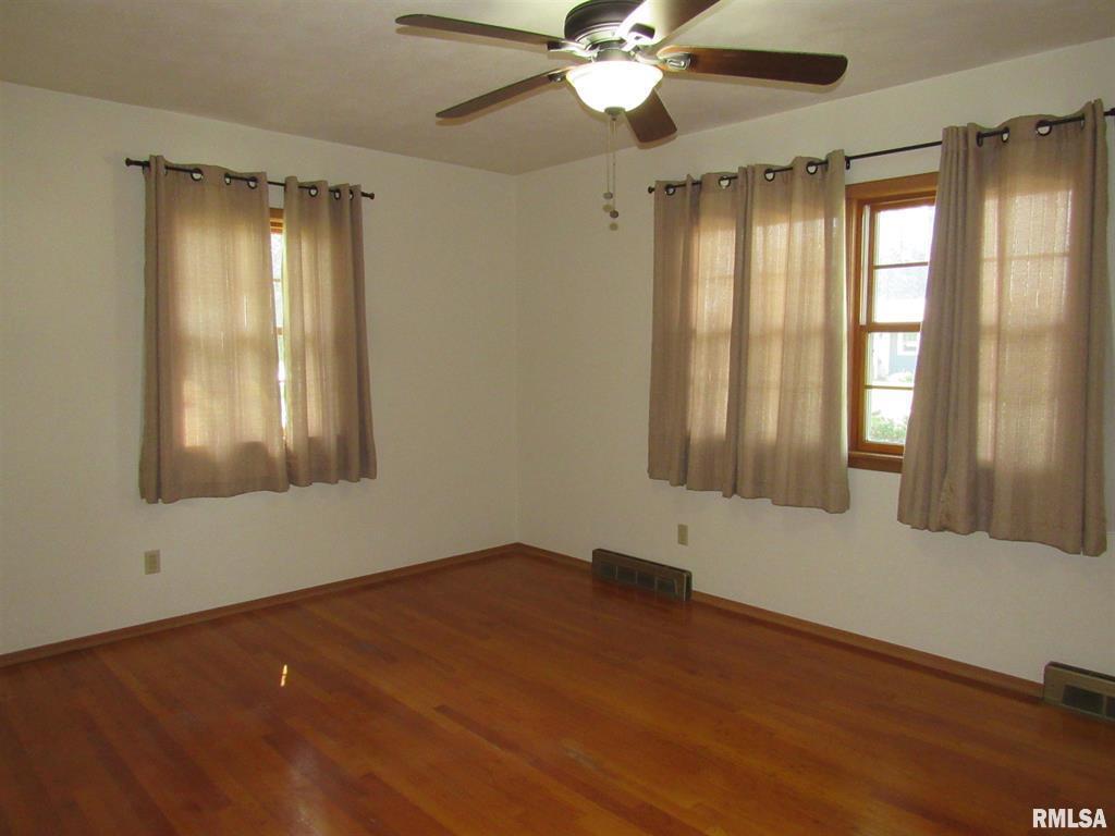 Building Photo - 2154 W 36th St