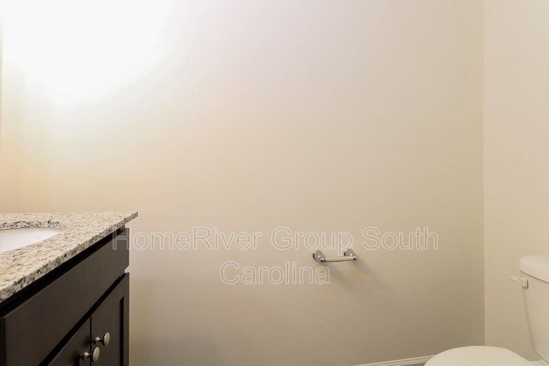 Building Photo - 240 Wahoo Cir