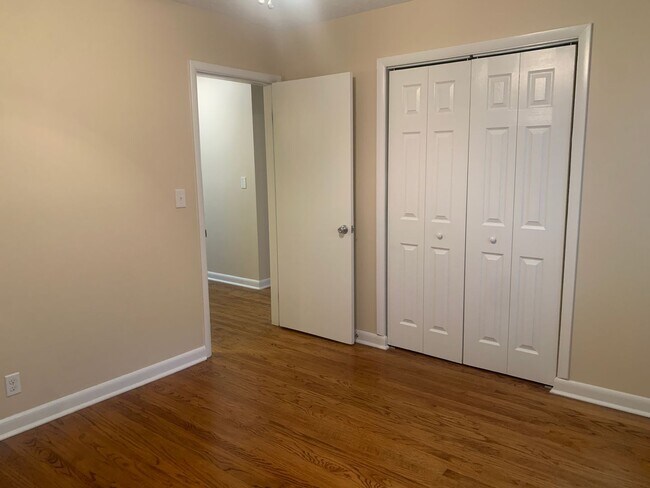 Building Photo - 2611 Gardiner Ln