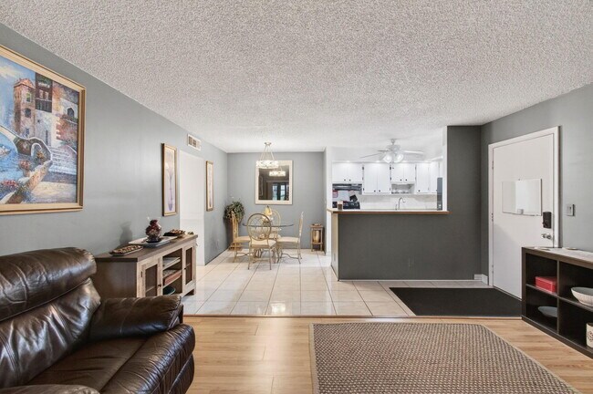 Building Photo - 15496 Lakes of Delray Blvd