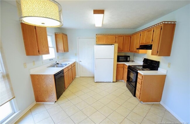 Building Photo - 521 Stone Way Ct