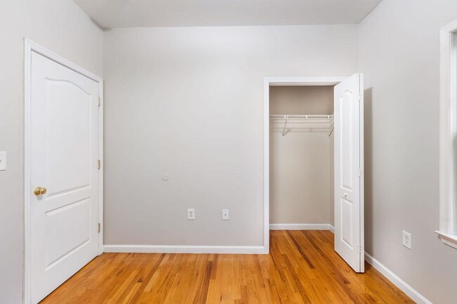 Building Photo - 43 Manhattan Ave