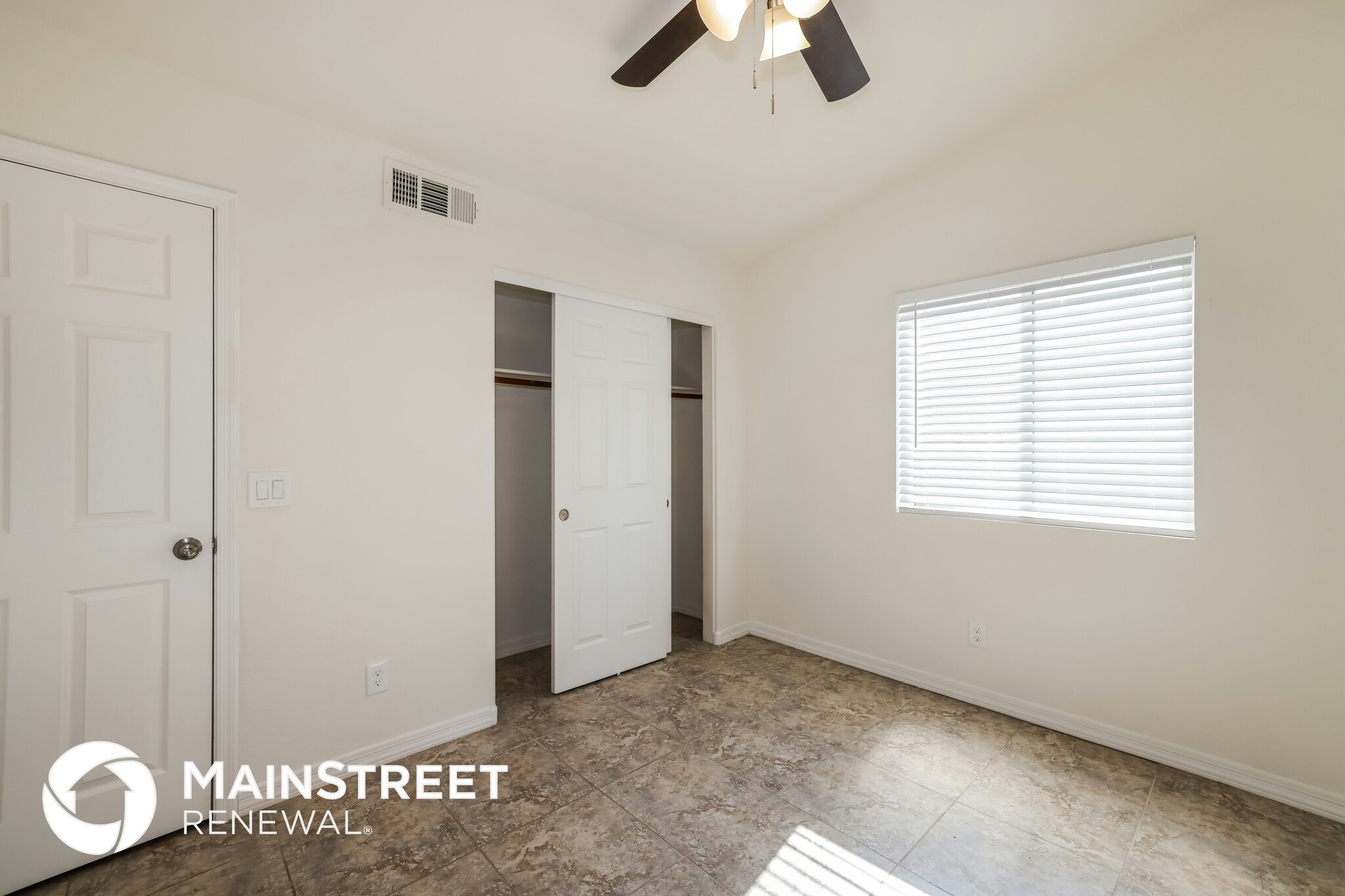 Building Photo - 5608 N 74th Dr