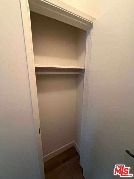 Building Photo - 848 S Holt Ave