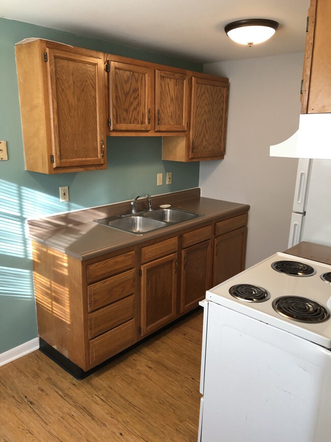 Building Photo - 412 Spann Ave